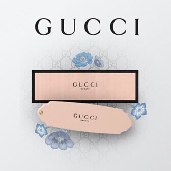 З покупкою продукції марки Gucci на суму від 3599 грн* ваш подарунок — гребінець для волосся.