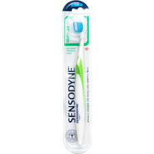 Зубная щетка Sensodyne Комплексная Защита + футляр mini slide 1