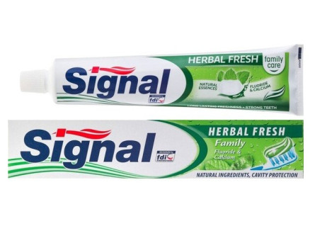 Зубна паста Signal Природна свіжість для всієї сім'ї 75 мл slide 1