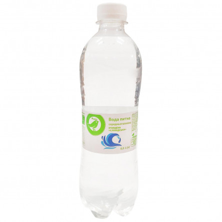 Вода питьевая Ашан среднегазированная 0,5л