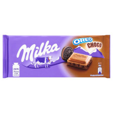 Шоколад молочний Milka з какао-начинкою та шматочками печива Oreo 100г mini slide 1