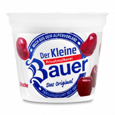 Йогурт Bauer Der Kleine з вишнею 3,5% mini slide 1