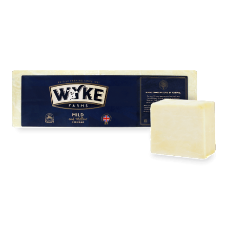 Сир Wyke Farms «Чеддер» білий м'який 51% з коров'ячого молока