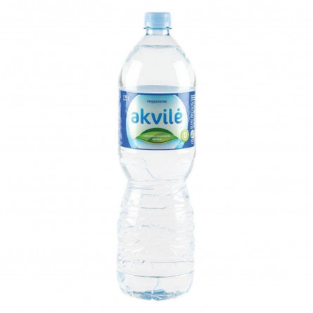 Вода Akvile слабогазированная минеральная 1,5л