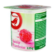 Йогурт Ашан ягодный с кусочками ягод 125г mini slide 2