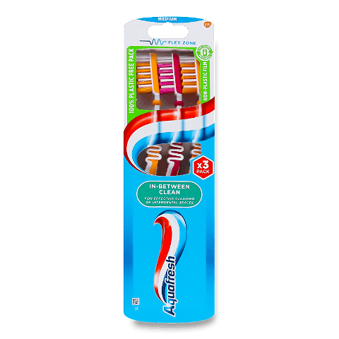 Щітка зубна Aquafresh In Between Clean середньої жорсткості 2+1 шт