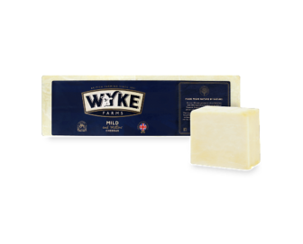 Сир Wyke Farms «Чеддер» білий м'який 51% з коров'ячого молока, кг