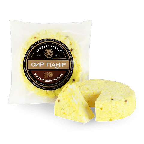 Сир Лавка традицій Lemberg Cheese Панір з волоським горіхом 46% 100г