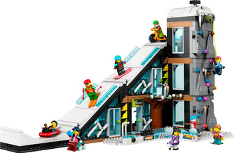 Конструктор LEGO City Гірськолижний і скелелазний центр