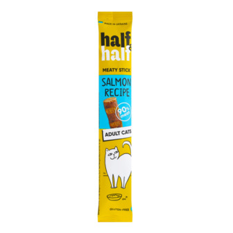 Ласощі для котів Half&Half у формі м'ясних паличок з лососем, 5 г