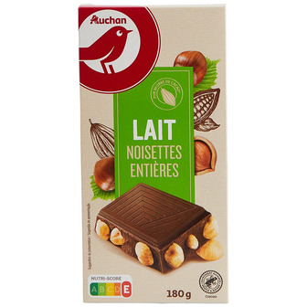 Шоколад молочний Auchan з цільним фундуком, 182 г
