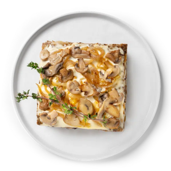 Печінковий пиріг з печерицями та часниковим соусом (100г)