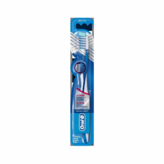 Зубна щітка Oral-B Pro-Expert All-In-One Soft 1шт