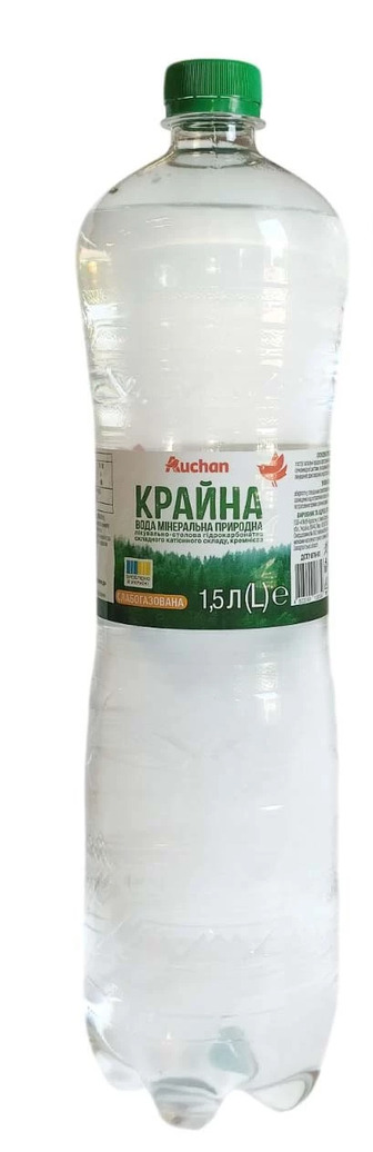 Вода мінеральна Auchan Крайна слабогазована 1.5 л (4823090138356)