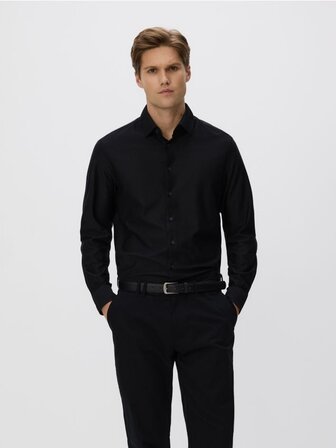 Сорочка slim fit із високим вмістом бавовни
