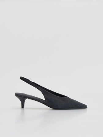 LADIES` PUMPS