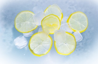 Як правильно заморожувати лимони