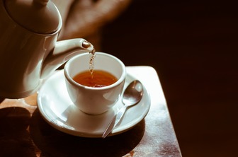 Який напій обрати: все про користь та шкоду кави та чаю