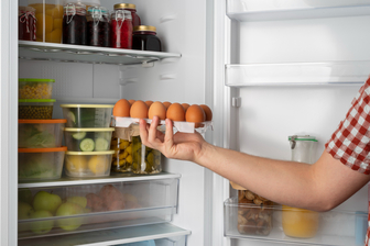 Как правильно хранить продукты в холодильнике, чтобы еда не портилась