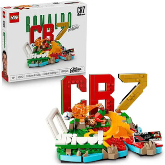Конструктор LEGO Кріштіану Роналду - найкращі моменти футбольних матчів (43012)