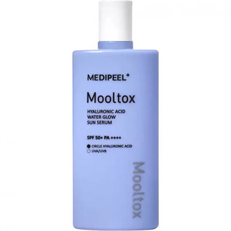 Medi Peel Hyaluronic Acid Mooltox Water Glow Sun Serum SPF50+ PA++++ - Сонцезахисна сироватка для підвищення еластичності шкіри обличчя