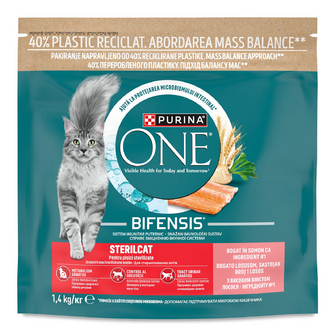 Корм для котів ONE Sterilcat з лососем сухий, 1.4кг