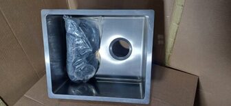 Square 340 R14 on top